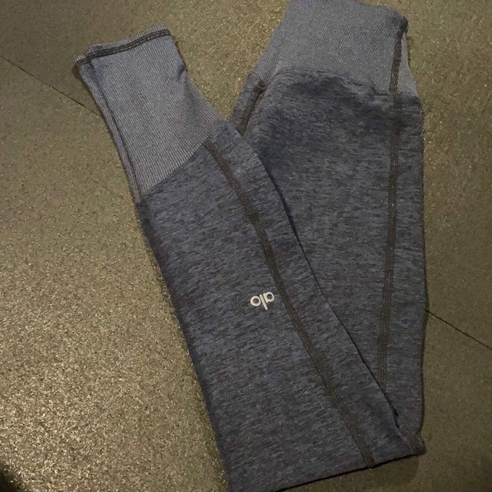 Alo yoga lounge leggings brand new condition